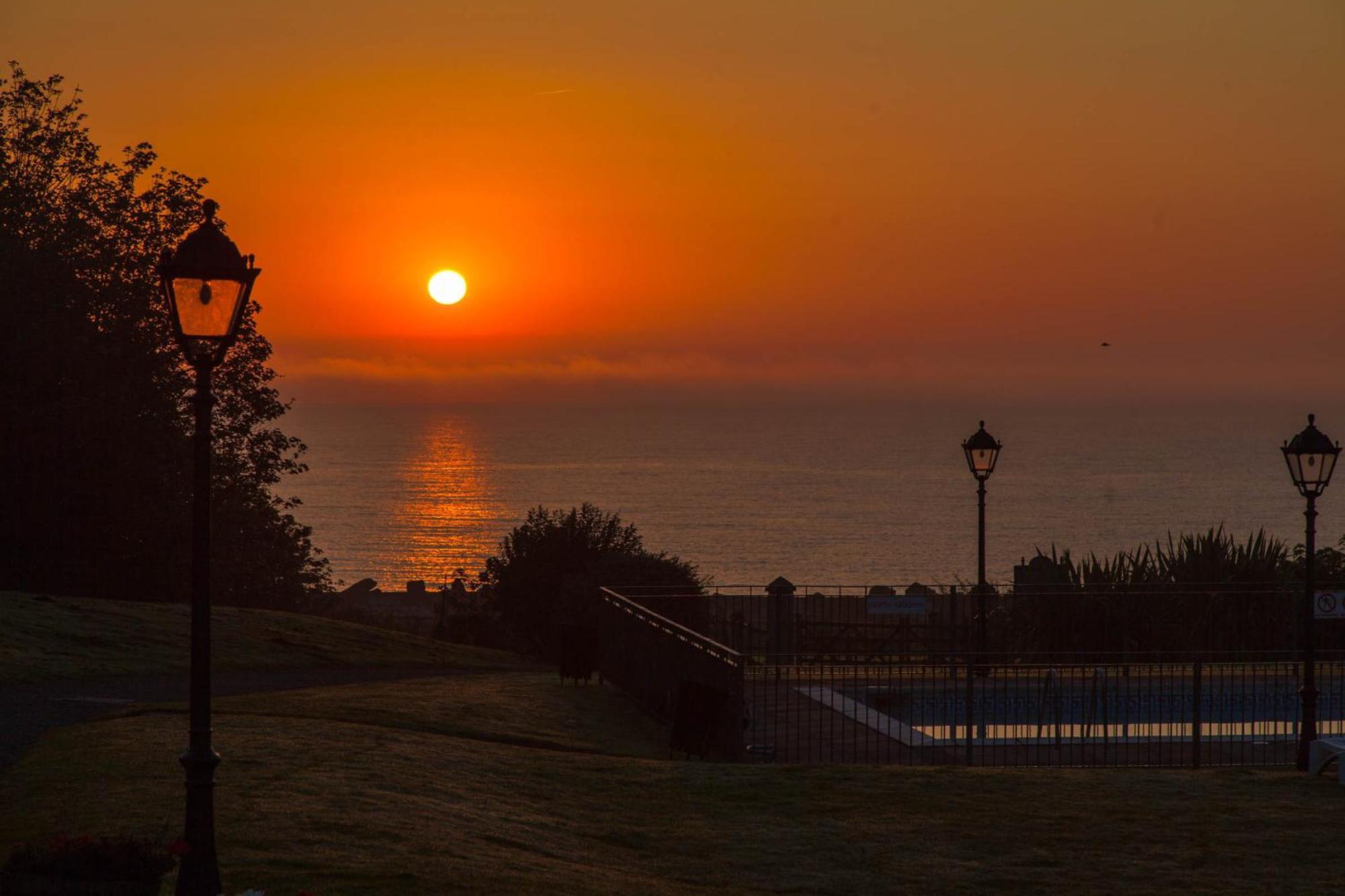 Langstone Cliff Hotel Dawlish Buitenkant foto